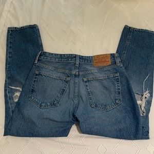Luckybrand distressed boyfriend jeans